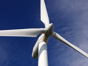 Non destructive testing performed by Sonomatic RAIS Rope Access and Inspection Services Technicians on wind turbine Hubs
